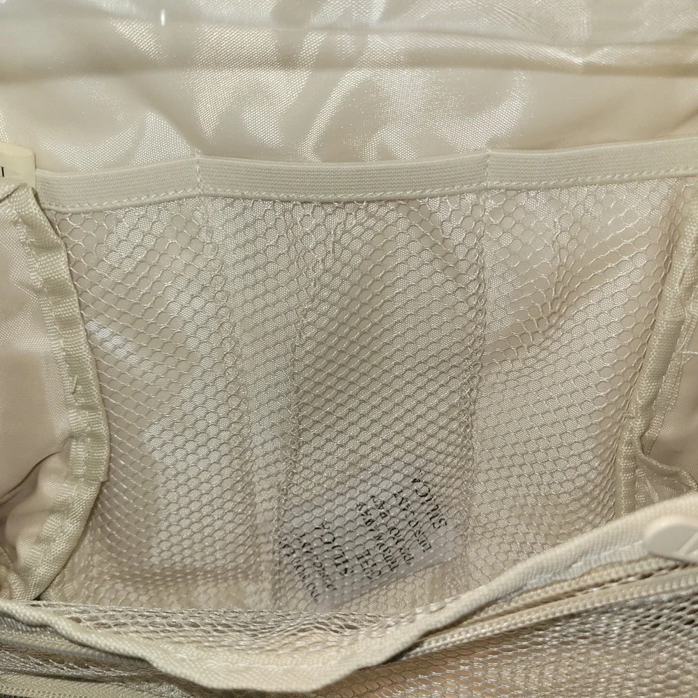DEZI Skin Travel Bag Cream Beige Ribbed Hanging Toiletry Cosmetic Case BE091 NEW